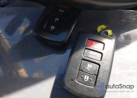 2015 Toyota Avalon Limited z USA, uszkodzony, nr VIN 4T1BK1EB8FU174527